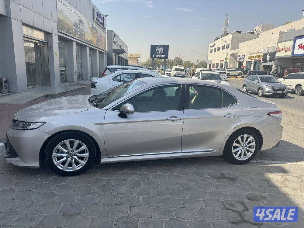 للبيع كامري على ايدي من الوكاله شرط الفحص4