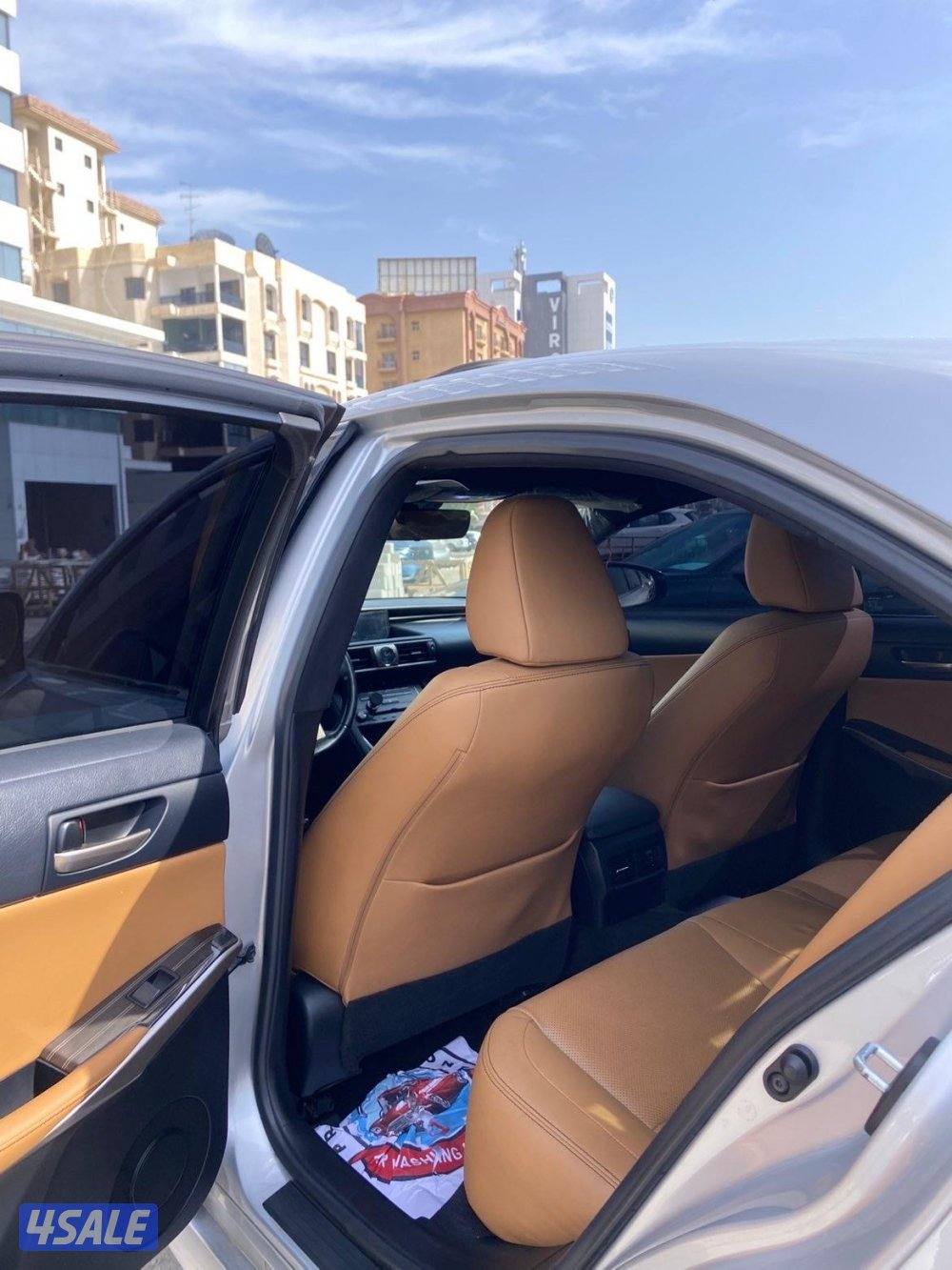 لكزس is200t موديل 20178