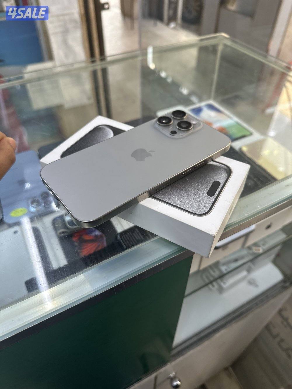 ايفون 16 برو ماكس تيتانيوم 256 جيجا بطاريه 940