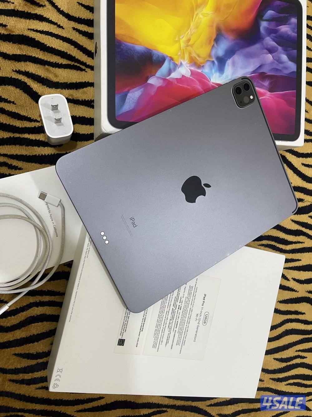 ايباد ابل برو 11انش 128 قيقا موديل 2020 مو مصلح ولا فيه شي4