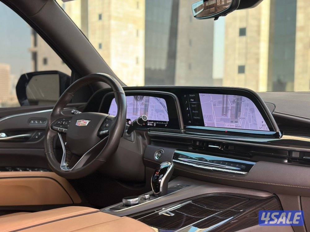 كاديلاك اسكاليدLUXURY موديل2021 عداد77الف وارد الغانم تحت الكفاله6
