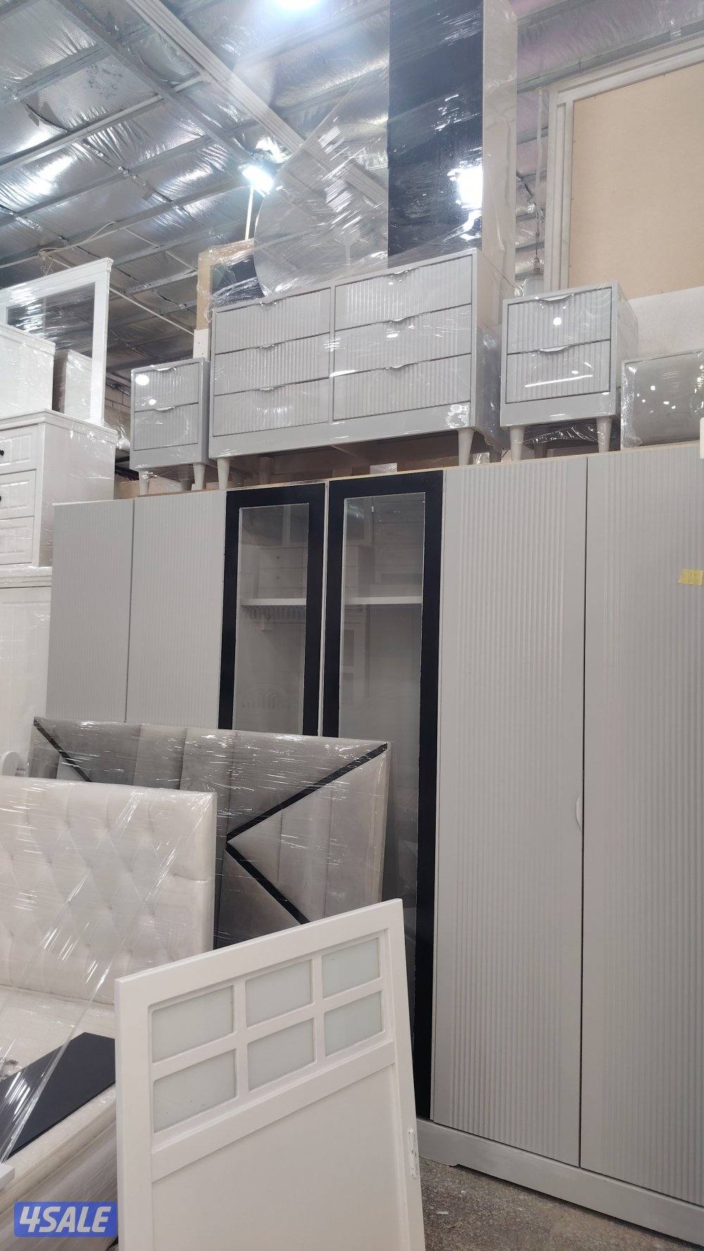 نشتري الاثاث المستعمل والاجهزه الكهربائيه والقنفات والمطابخ والوحدات0