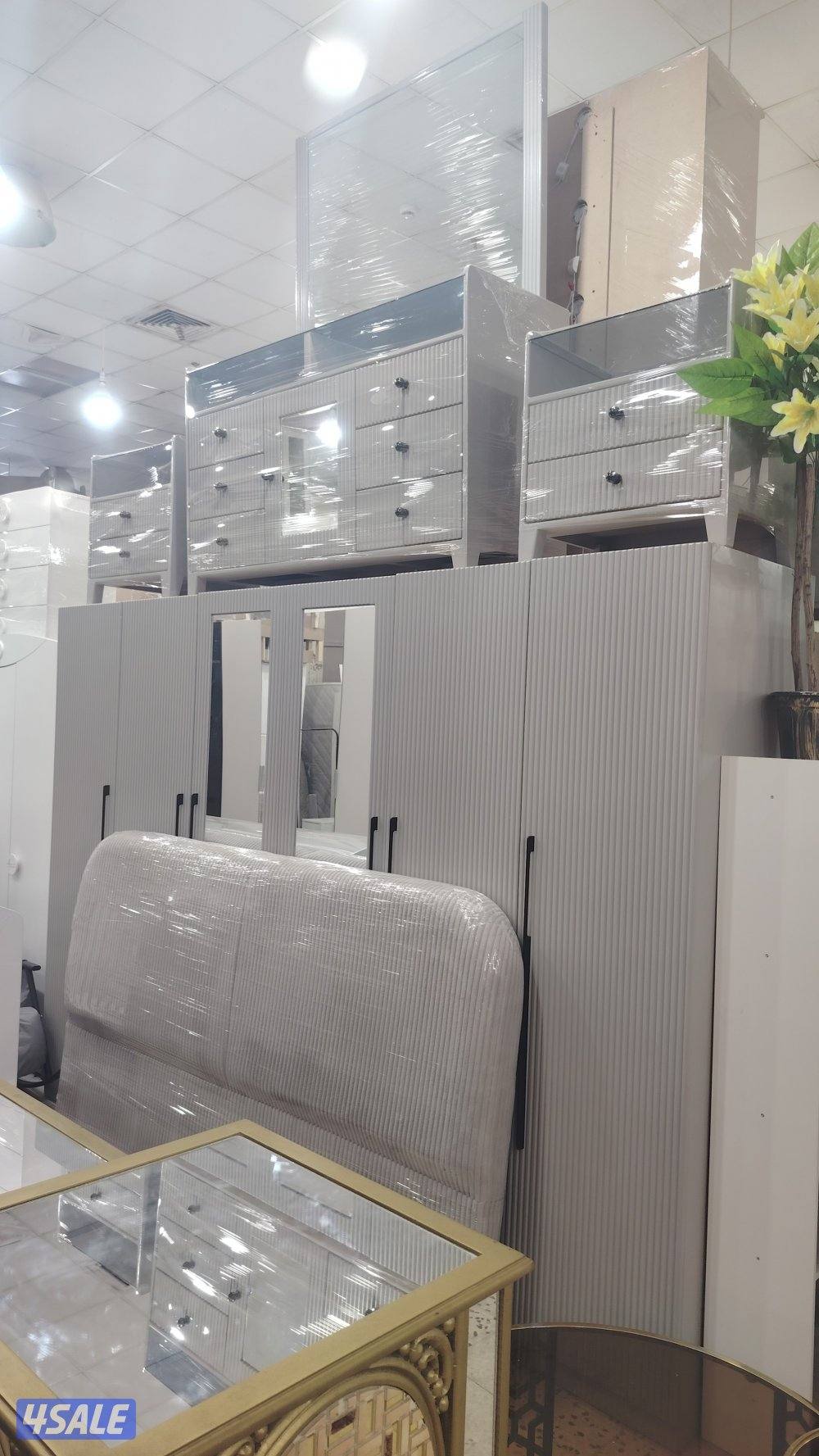 نشتري الاثاث المستعمل والاجهزه الكهربائيه والقنفات والمطابخ والوحدات1