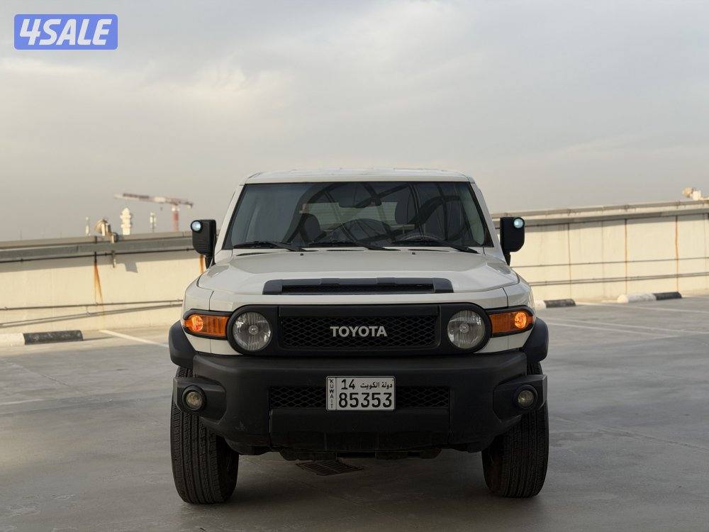 تويوتا FJ موديل 2016 وكالة الكويت الساير سيرفس وكاله نقبل تثمين وبدل9