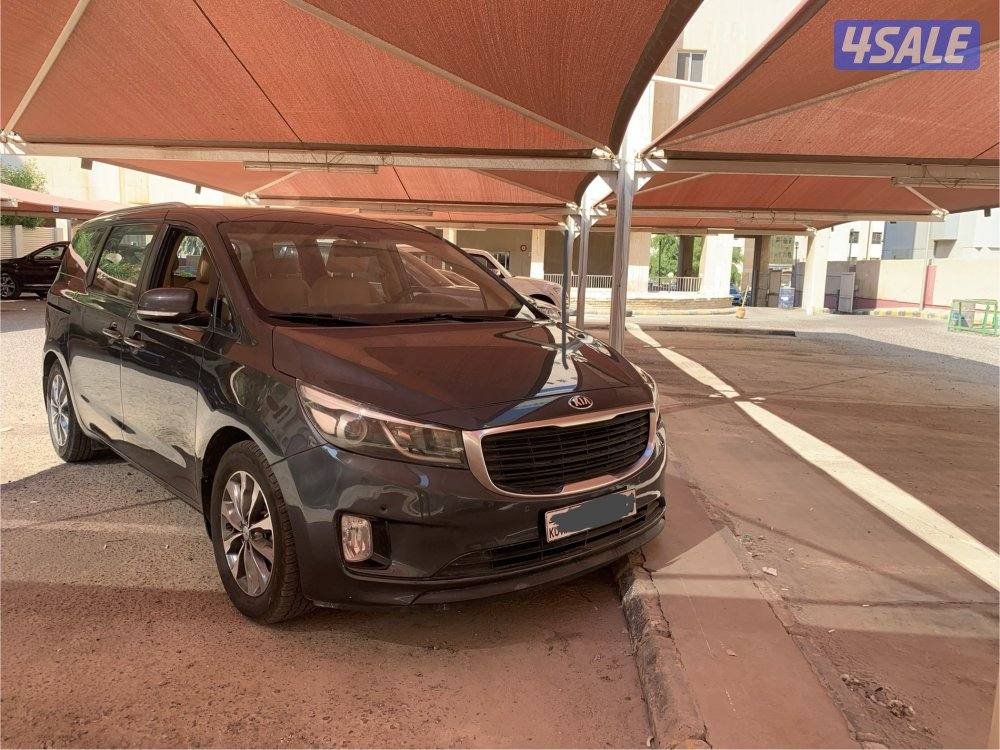 للبيع كيا كرنفال موديل ٢٠١٧2