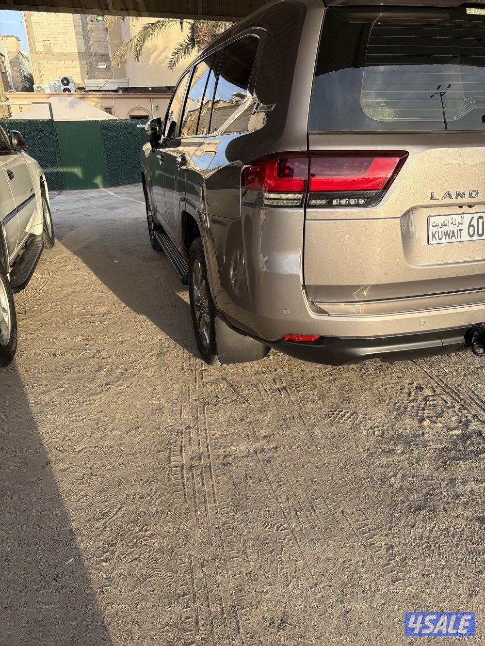لاند كروزر2022vx1