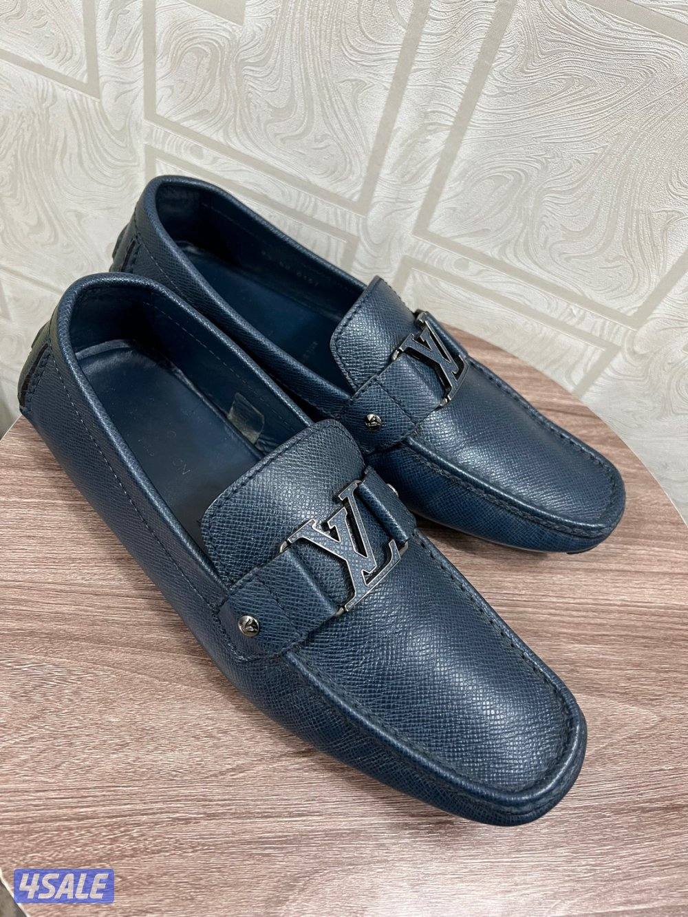 للبيع شوزين lv مقاس ٤٣3