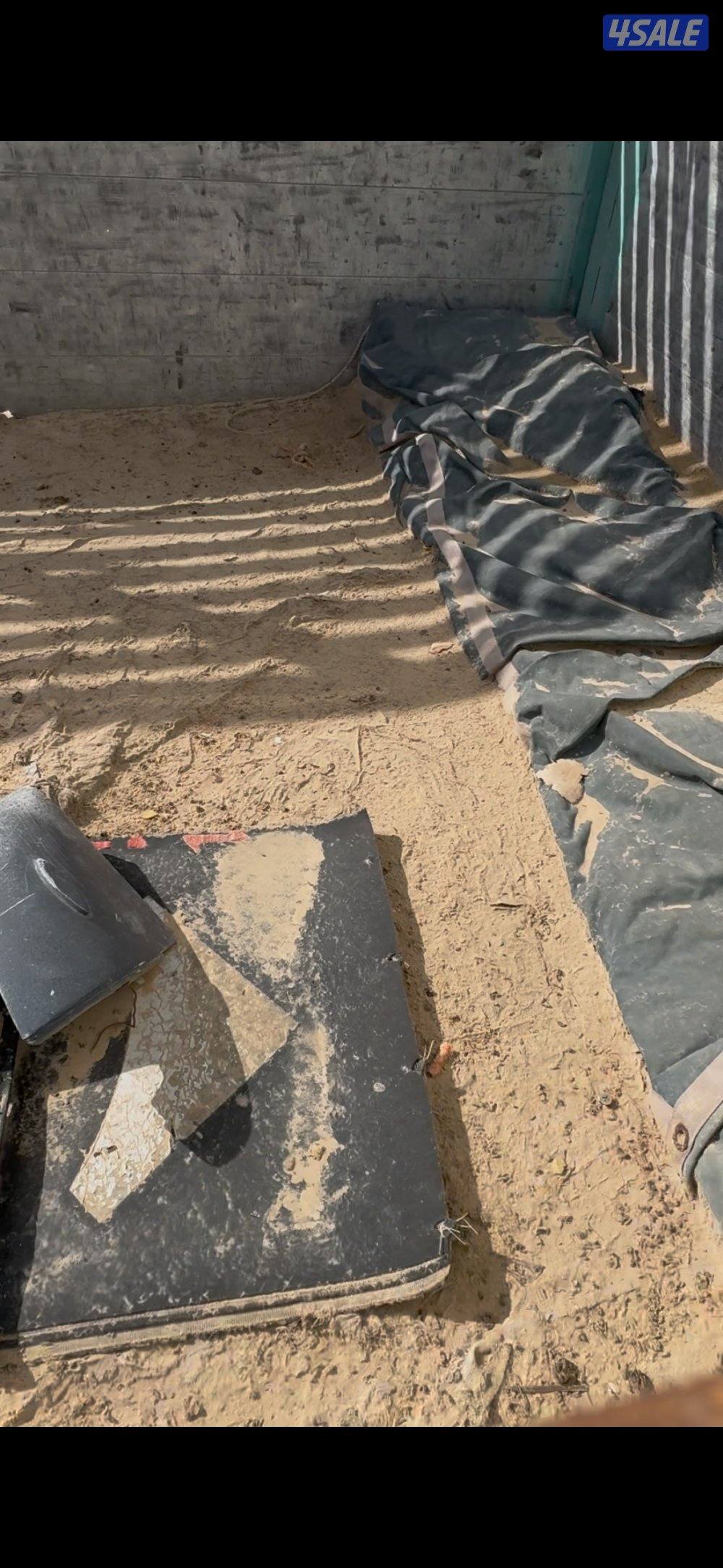 لوري تك نظيف جدا0