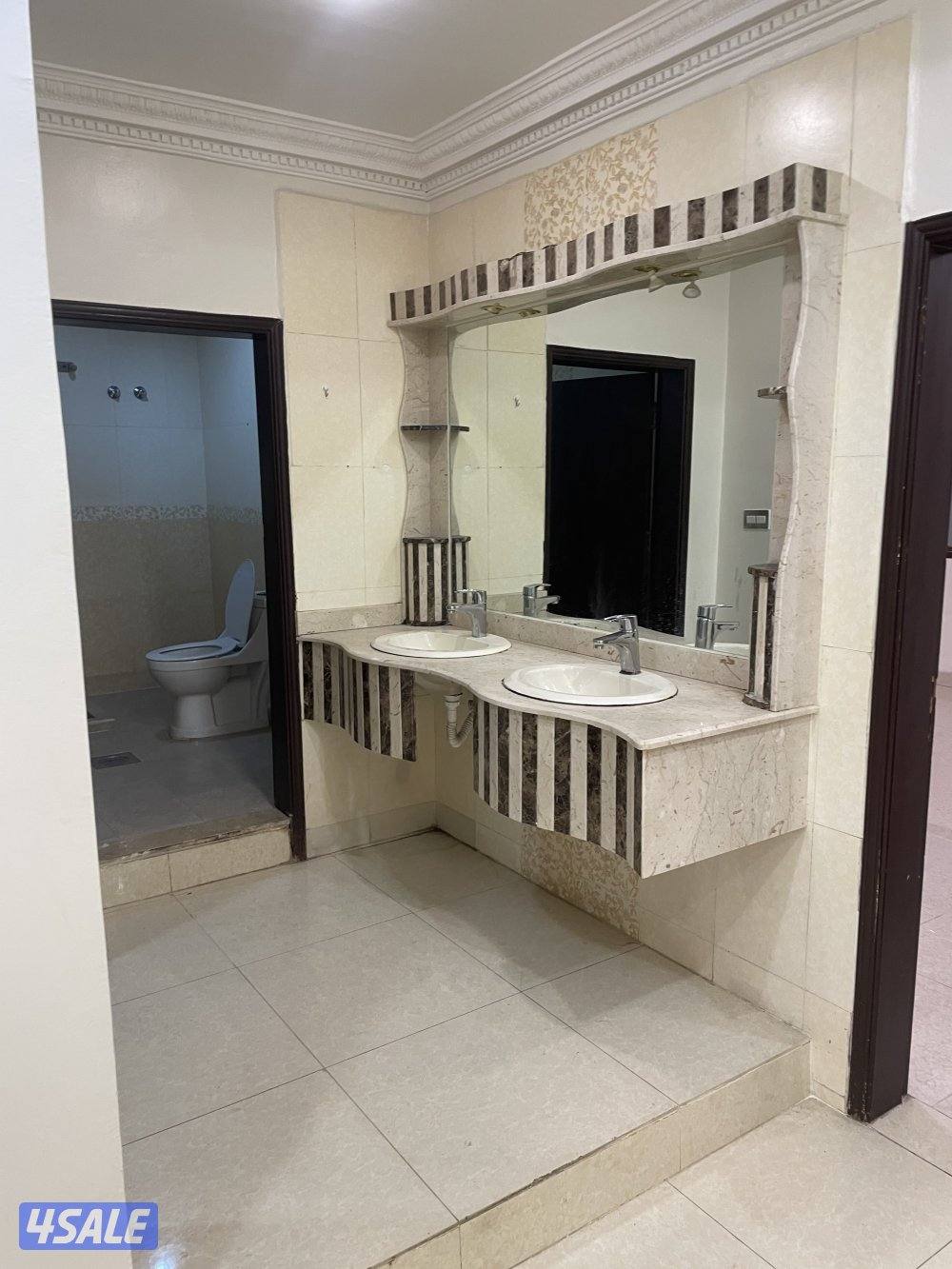 للإيجار بإشبيلية وصباح الناصر دور أرضي كامل مع دوبلكس صباح الناصر0