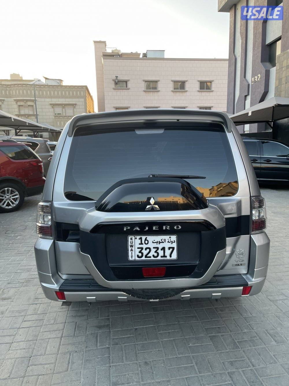 للبيع باجيرو٢٠١٩ صبغ الوكاله5