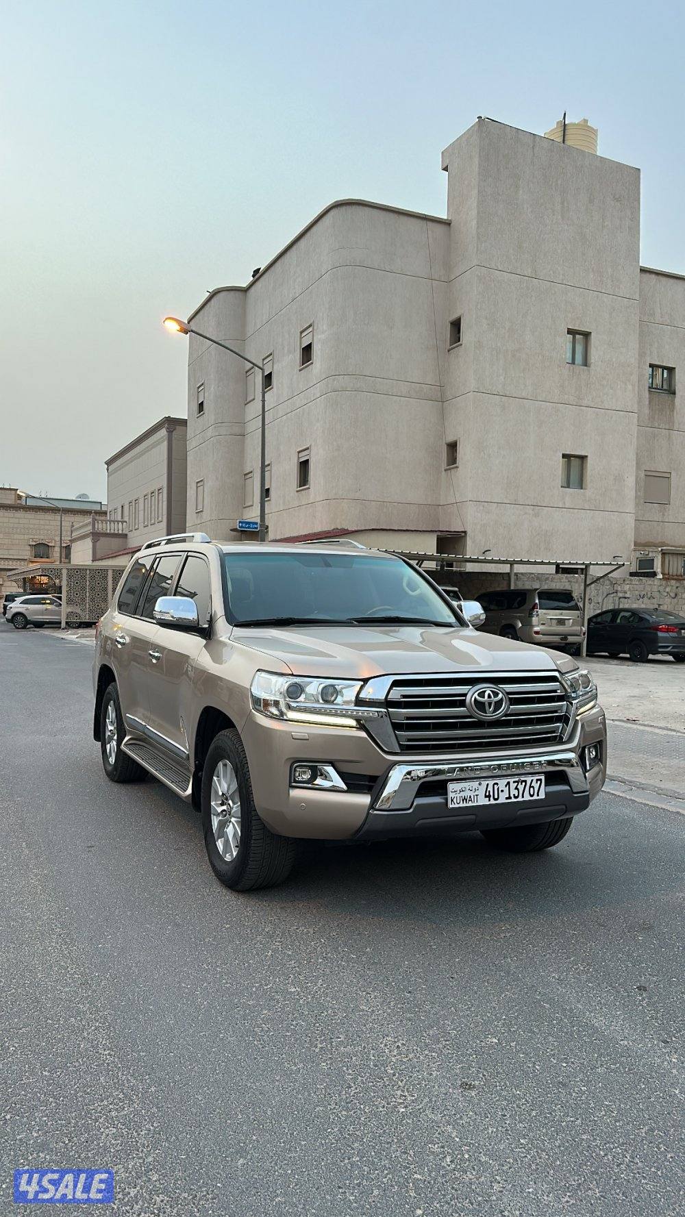 لاند كروزر 2016 GXR الفل6