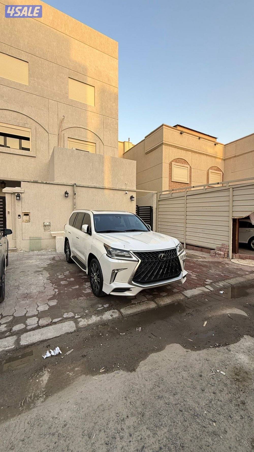 لكزس LX570 الدرجه الاولى صبغ الوكاله1