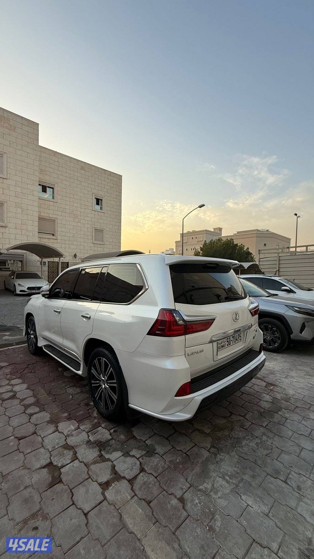 لكزس LX570 الدرجه الاولى صبغ الوكاله2