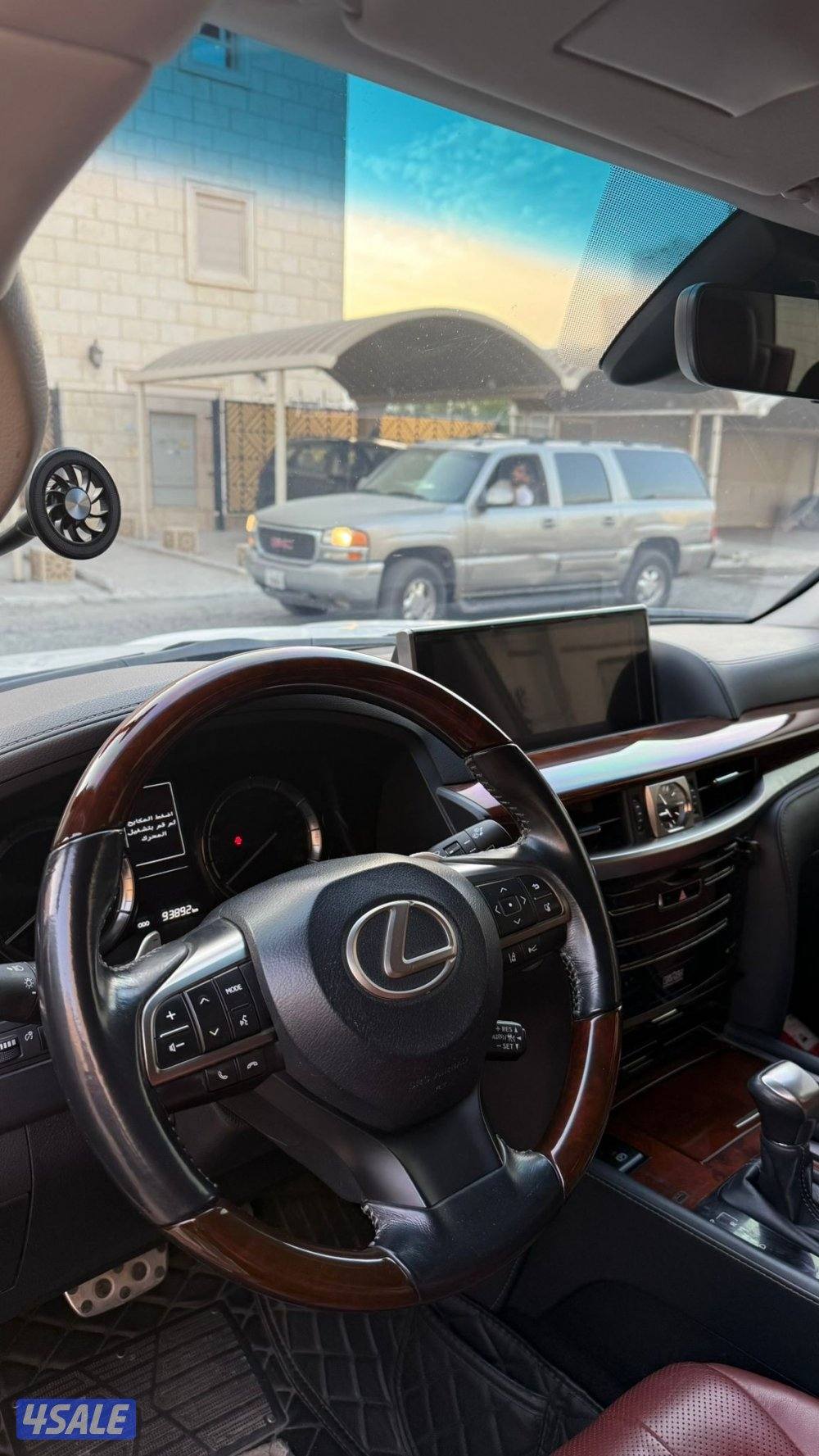 لكزس LX570 الدرجه الاولى صبغ الوكاله3