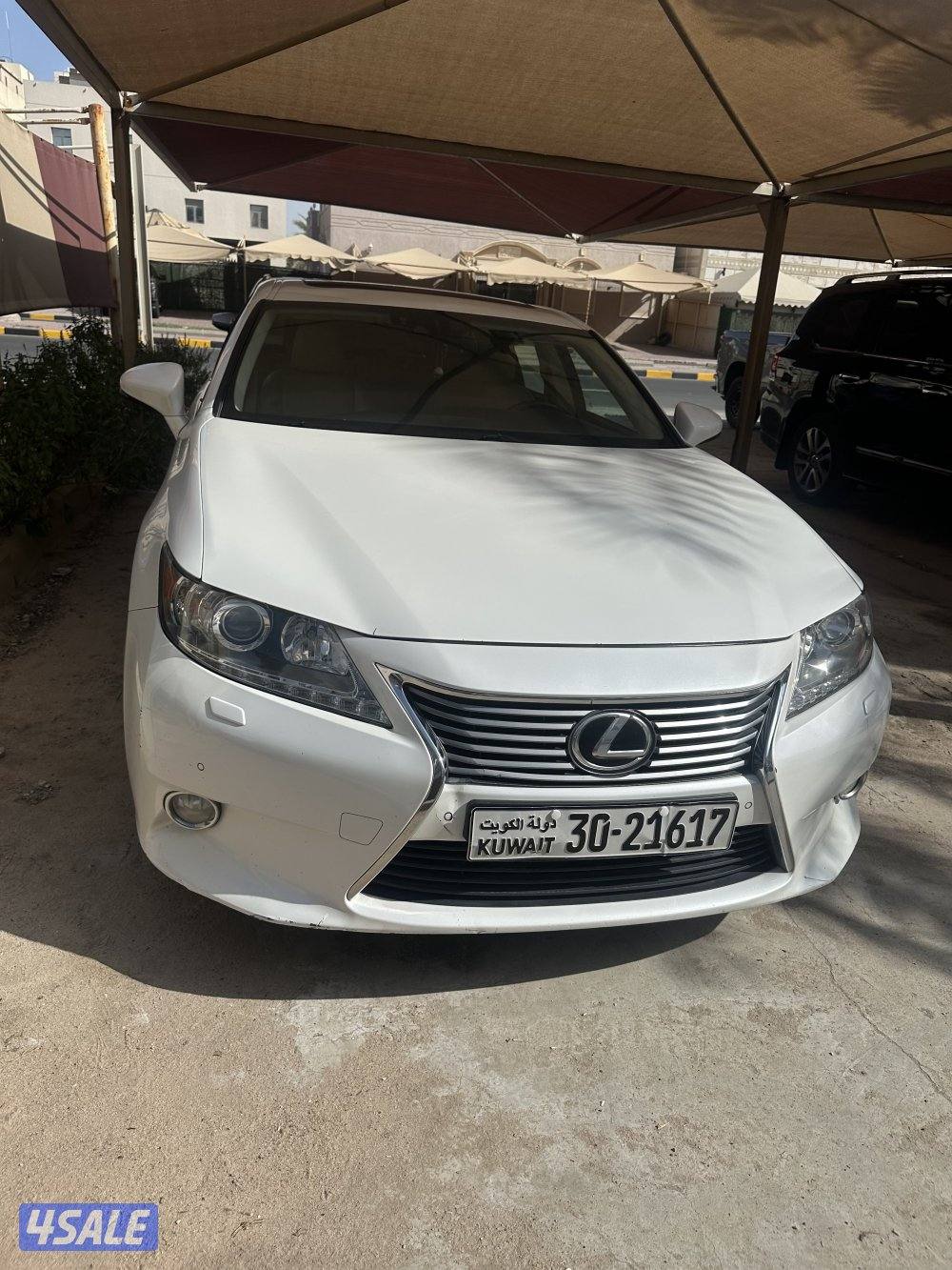 لكزس Es350 موديل 20130