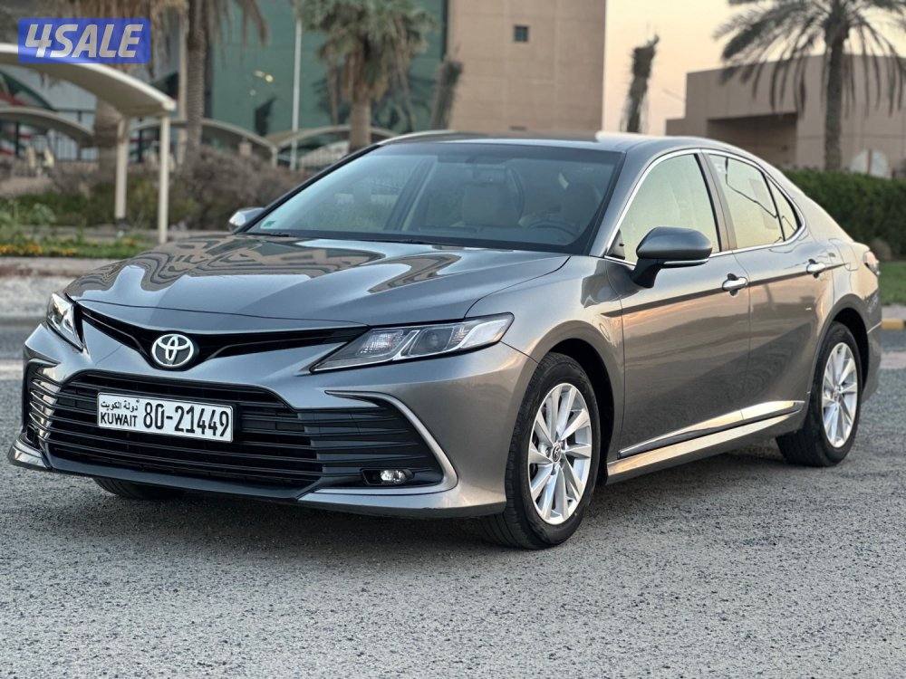 للبيع كامري GLE ماشي ٢٠ الف كيلو سيرفس وكالة1