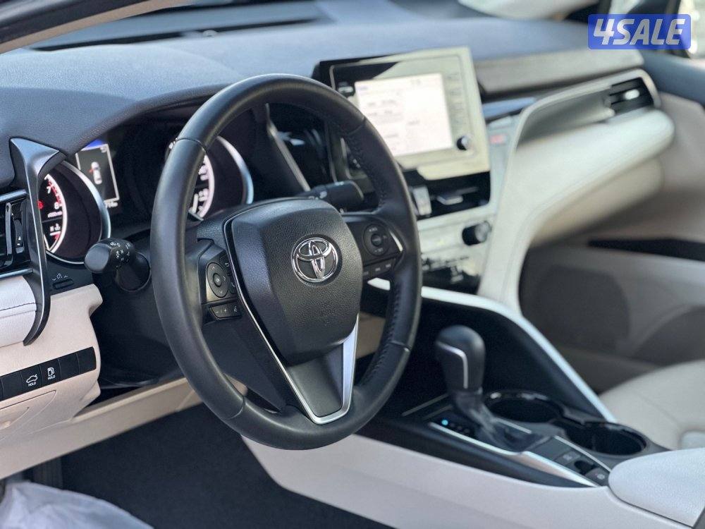 للبيع كامري GLE ماشي ٢٠ الف كيلو سيرفس وكالة6