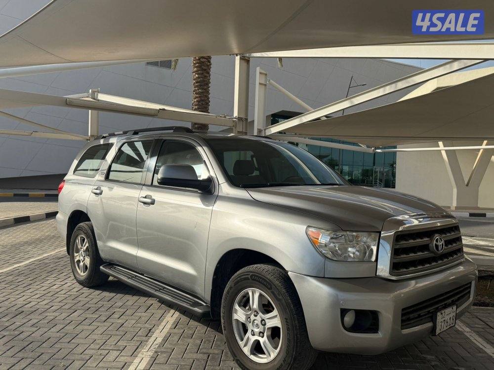 للبيع تويوتا سيكويا موديل 20131