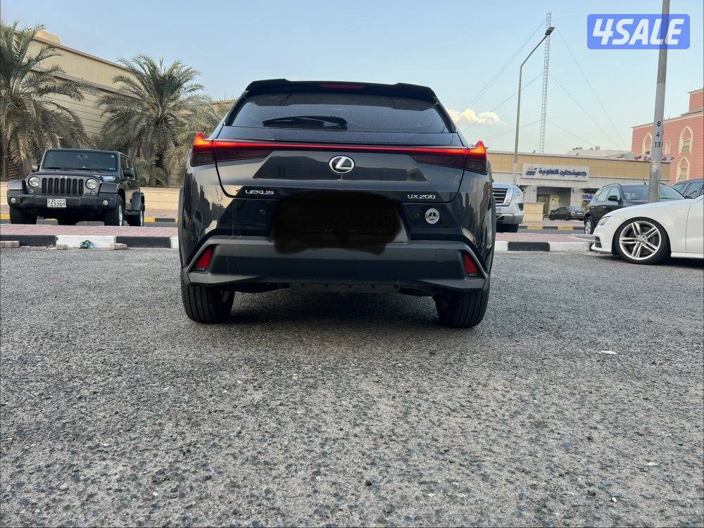لكزس ux ماشي ٢٧ سيرفس مجاني2