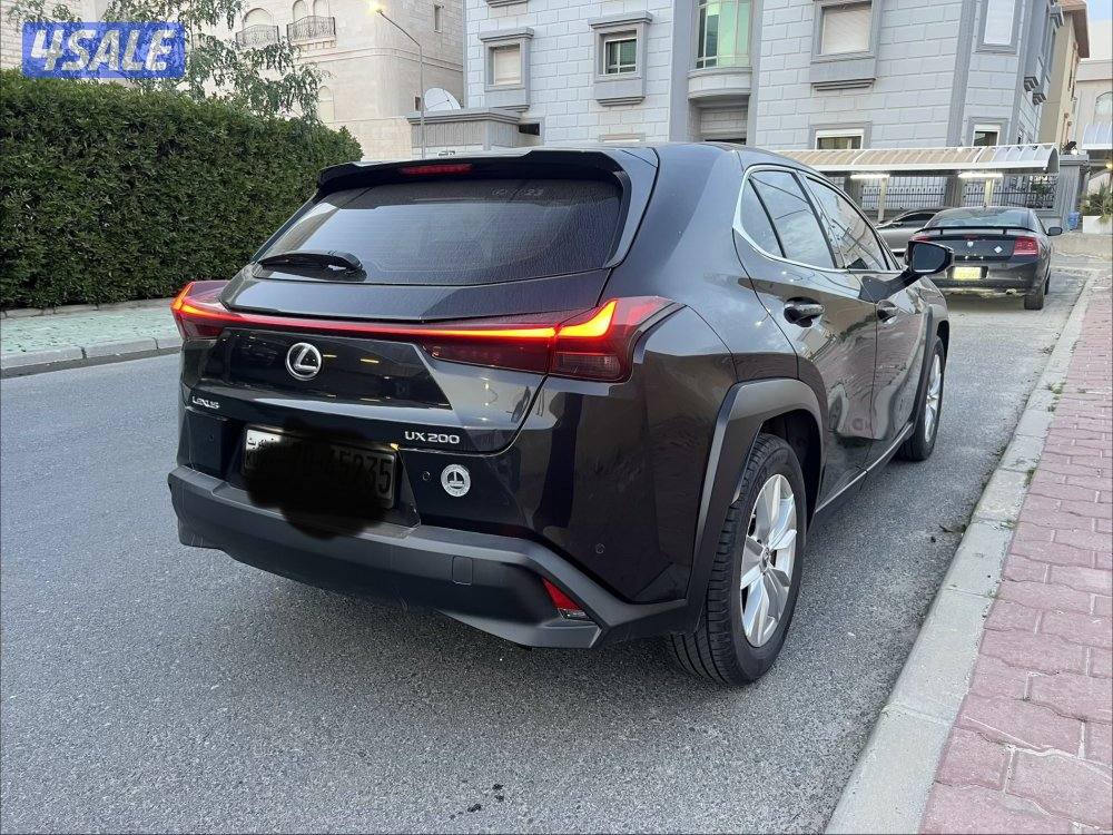 لكزس ux ماشي ٢٧ سيرفس مجاني4