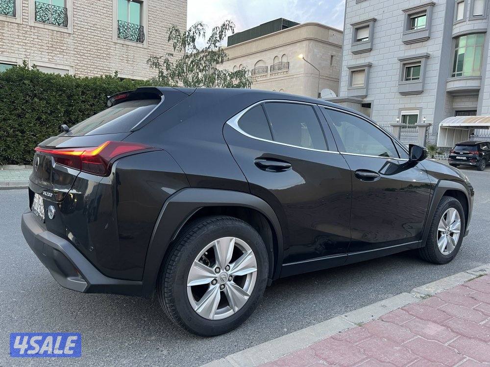 لكزس ux ماشي ٢٧ سيرفس مجاني5