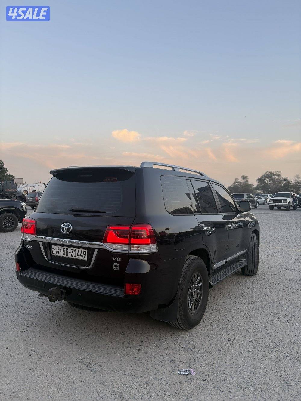 لاند كروزر GXR.V82