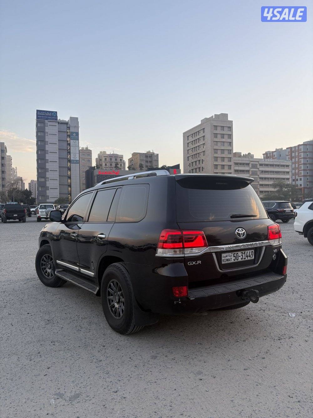 لاند كروزر GXR.V84