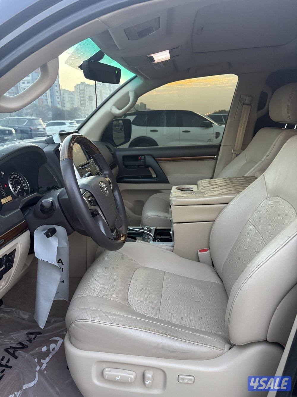 لاند كروزر GXR.V85