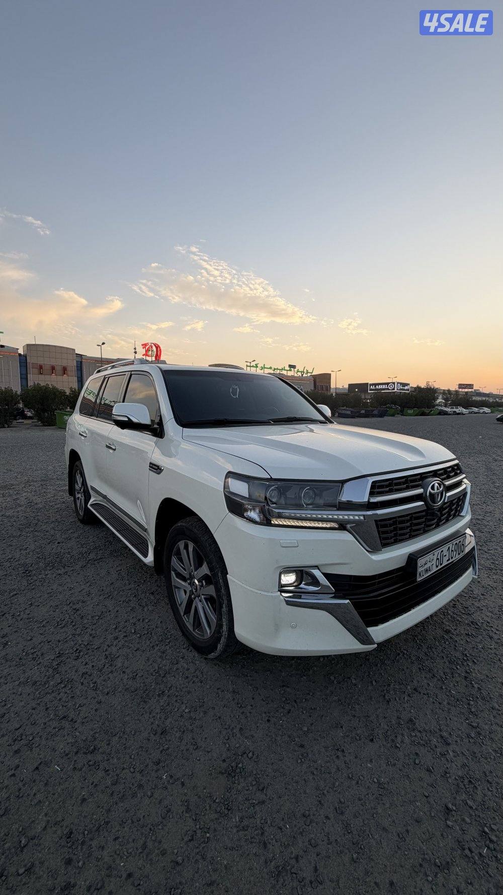 لاند كروز 2021 GX.R V8 جراند تورنيق ( سقنجر )2