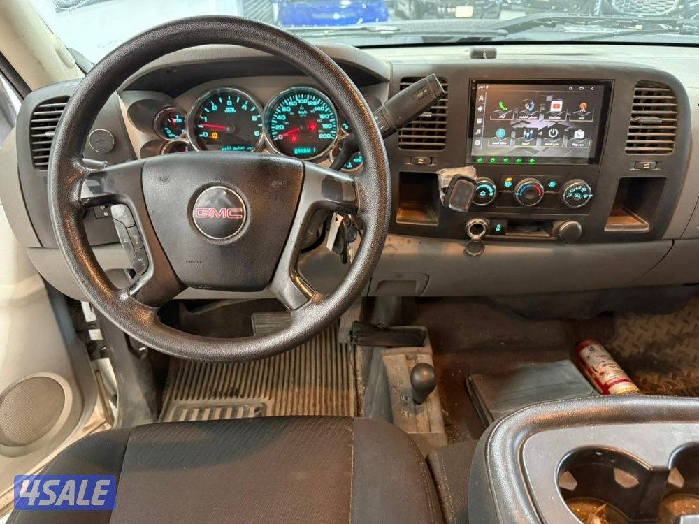GMC Sierra 2500 HD9
