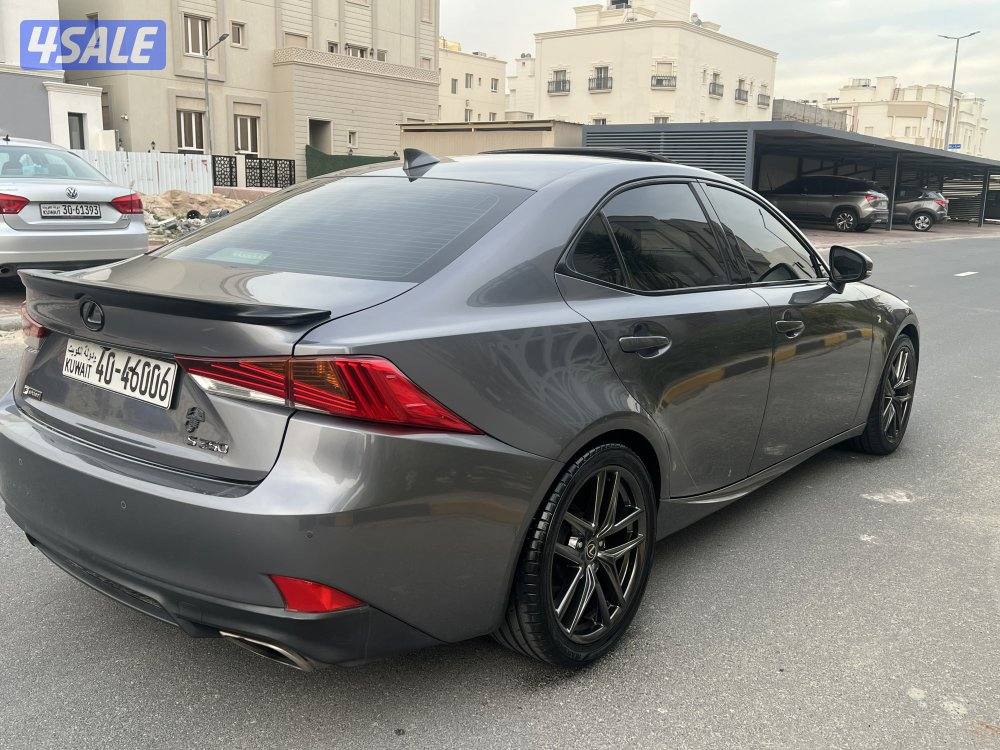 للبيع لكزس is350 اف سبورت موديل 20183