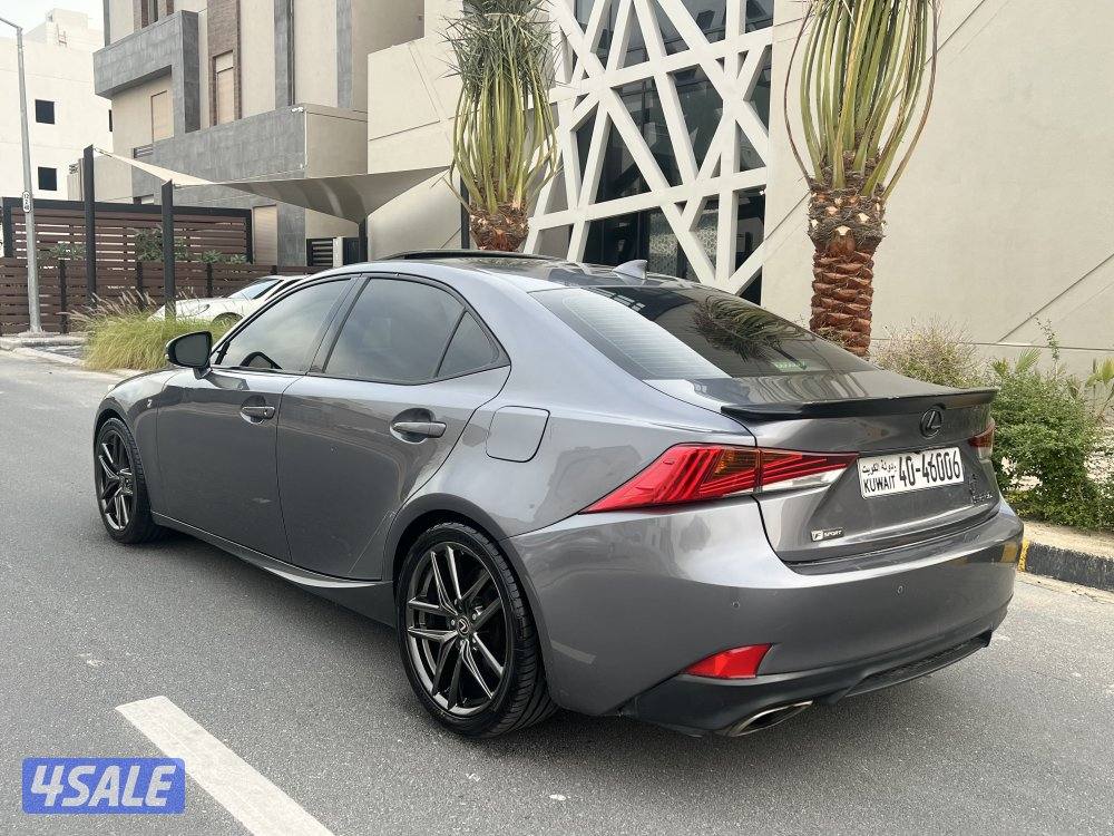 للبيع لكزس is350 اف سبورت موديل 20184