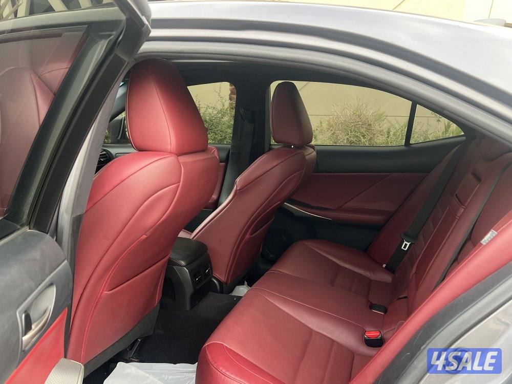 للبيع لكزس is350 اف سبورت موديل 20185