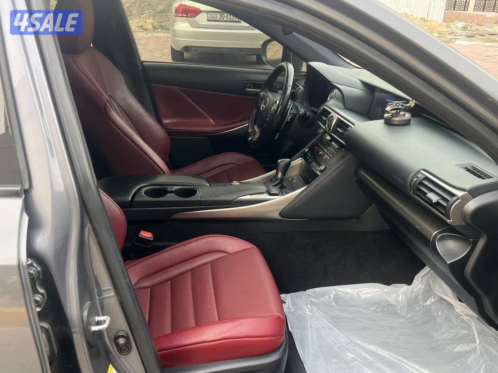للبيع لكزس is350 اف سبورت موديل 20187