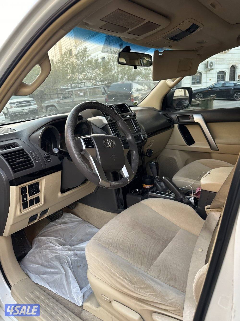 برادو 2015 كامل المواصفات شرط الفحص ماشي 280 سيرفس وكاله قطعتين صبغ1