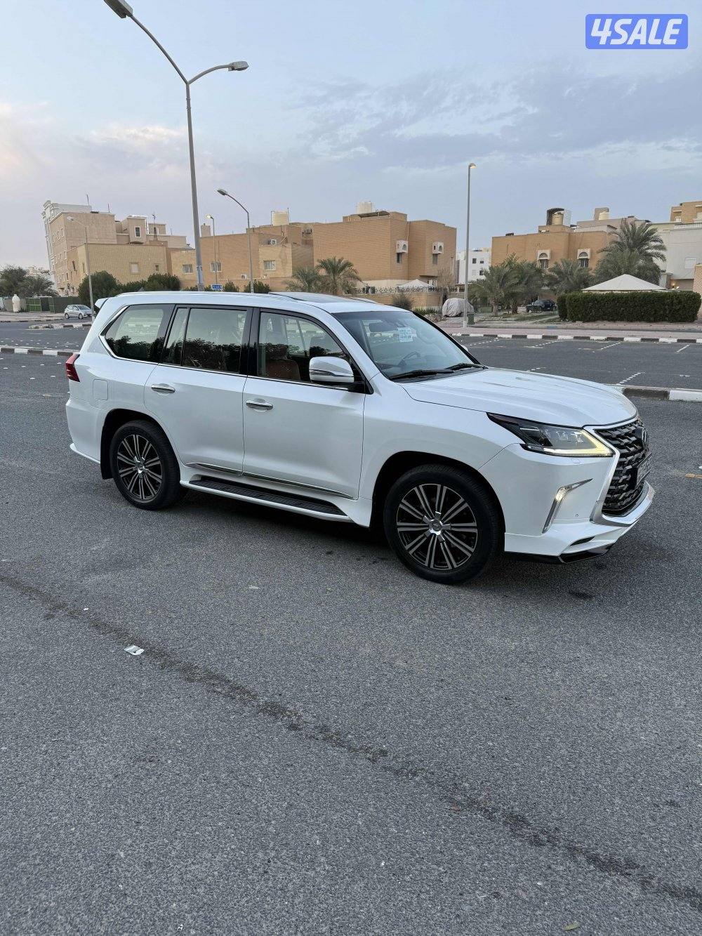 لكزس 2016 الساير الدرجه الأولي6