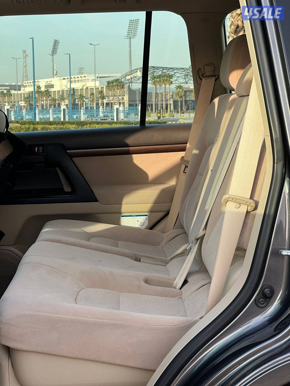 لاند كروزر بحاله فوق الممتازة 2019 عداد 110 الف1