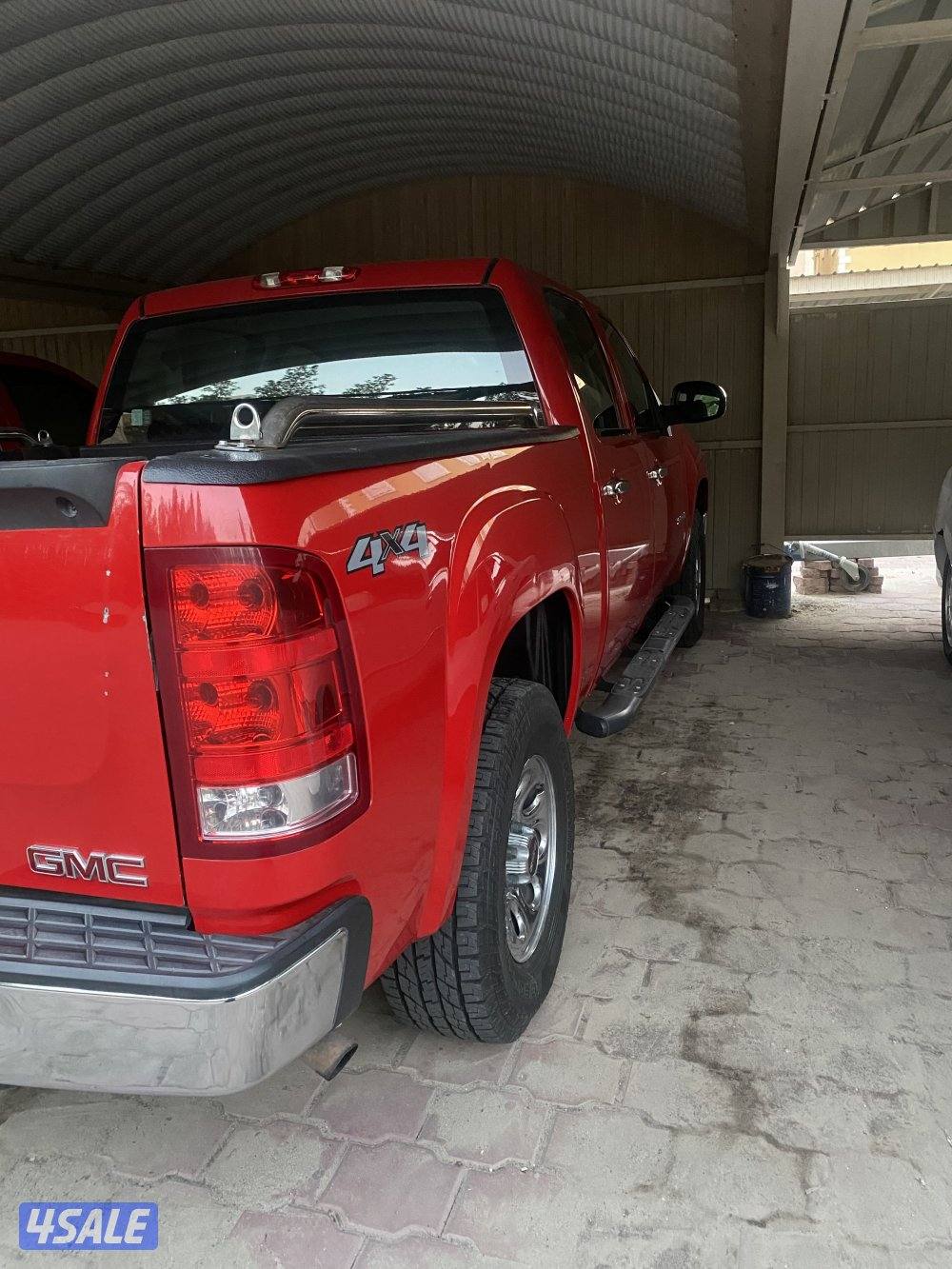 للبيع جي ام سي سييرا بهبهاني 2013 ماشي 180 سيرفس وكالة3