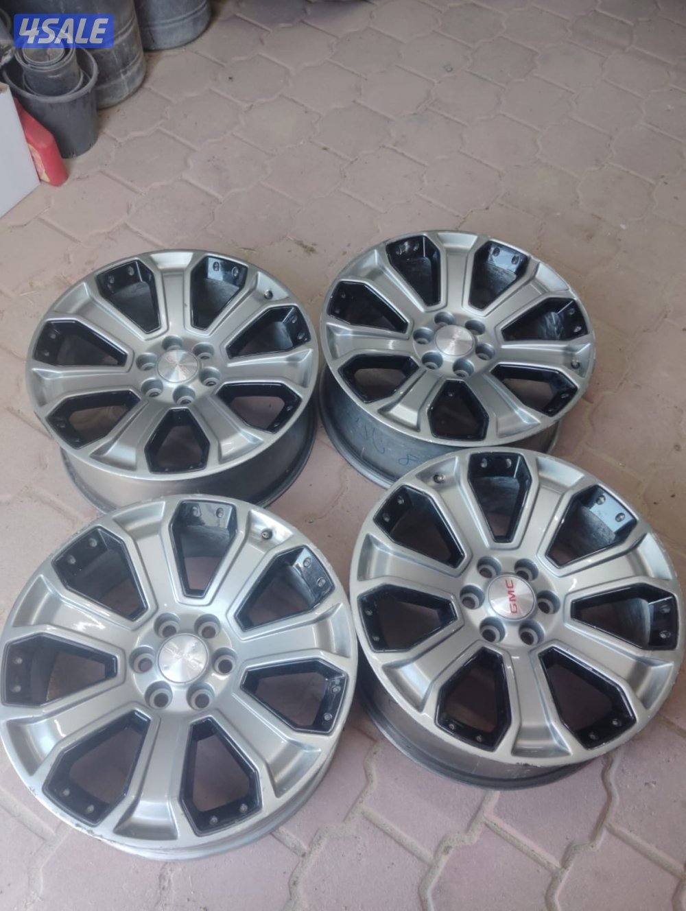 للبيع ٤ رنقات دنلي ثنين منهم محتاجين مخرطه فيها عوج خفيف4