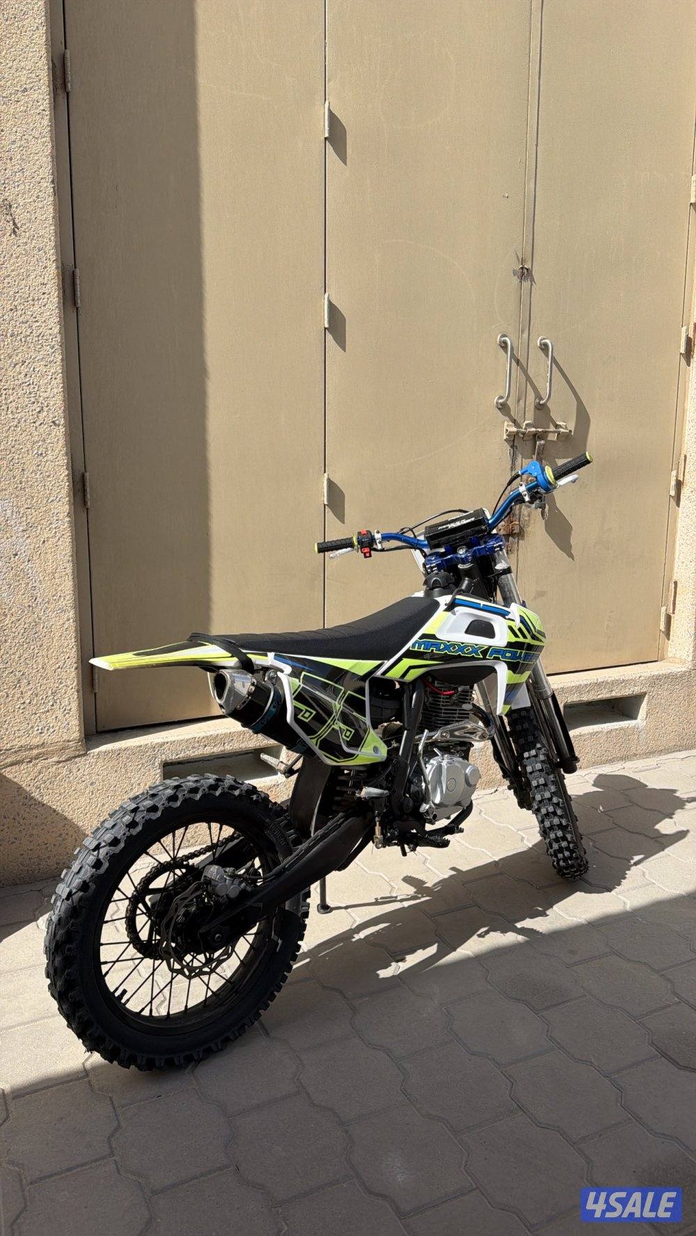 للبيع سيكل نظيف ماشي٢٠ساعه حجم٢٥٠1