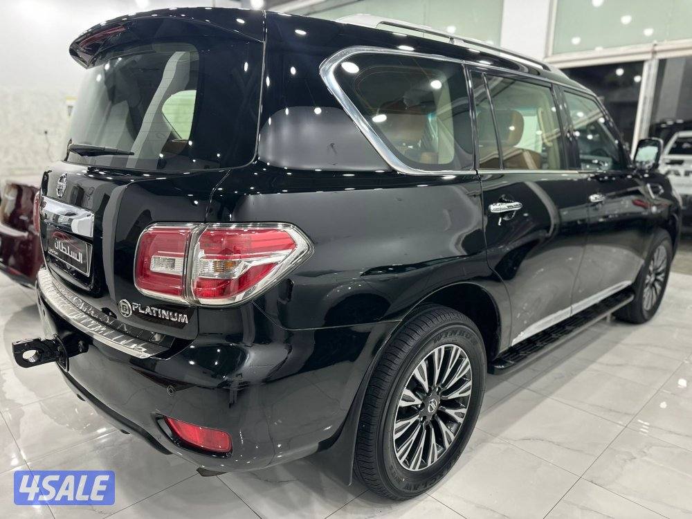 نيسان باترول بلاتنيوم موديل ٢٠١٥ وارد الوكاله حجم ٣٢٠ عداد ٢٢٠ الف كم4