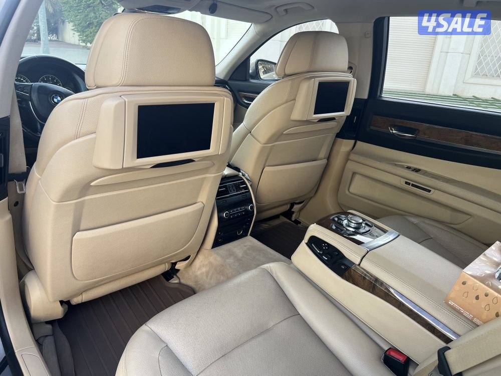 BMW 750Li 201210