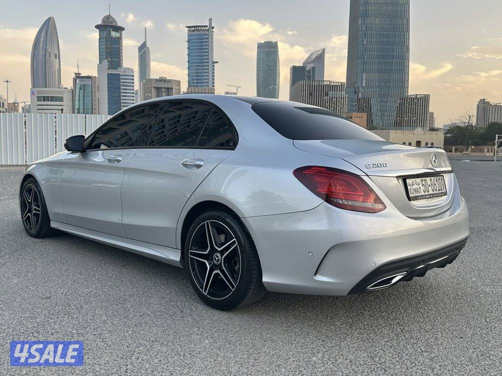 مرسيدس C200-موديل 2020-أعلي فئة بالوكالة-صبغ الوكالة-عداد 64 KM فقط5