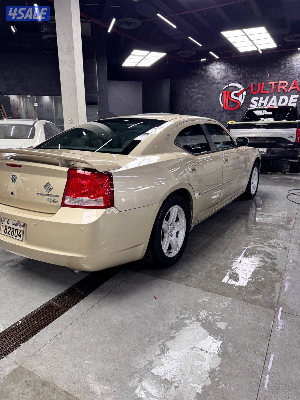 دودج تشارجر 8 سلندر ماشي 144 الف  الفحص مرفق بيعه سريعه1