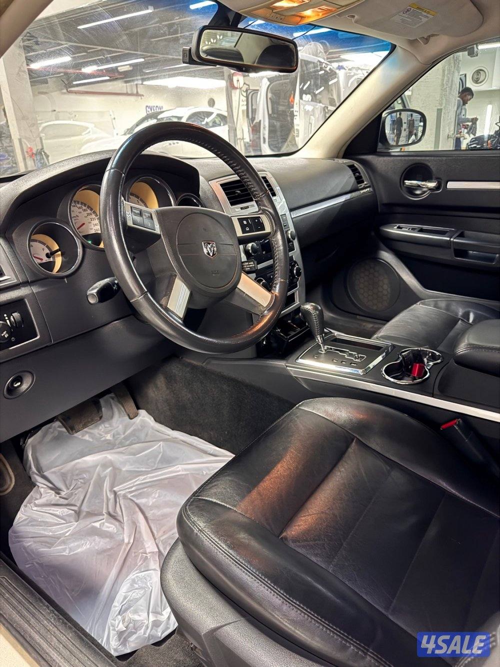 دودج تشارجر 8 سلندر ماشي 144 الف  الفحص مرفق بيعه سريعه2