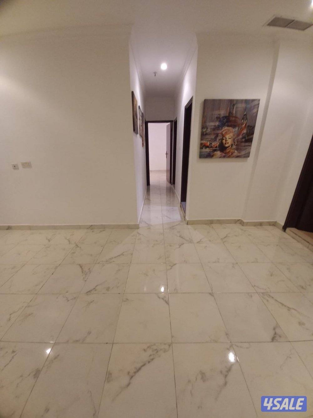 للايجار شقق ف ميدان حولي  يوجد مواقف سرداب3