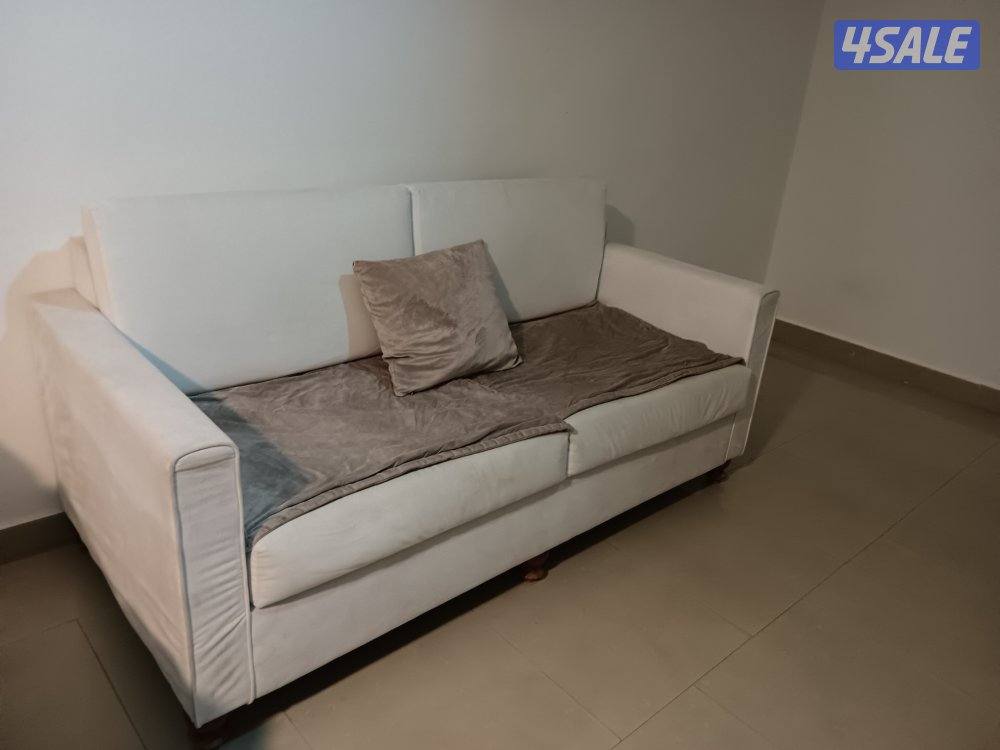 اثاث بحالة ممتازة للبيع بسعر مغري4