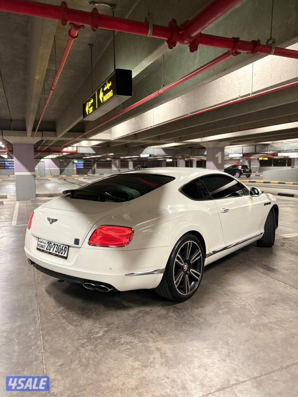 بنتلي جي تي8