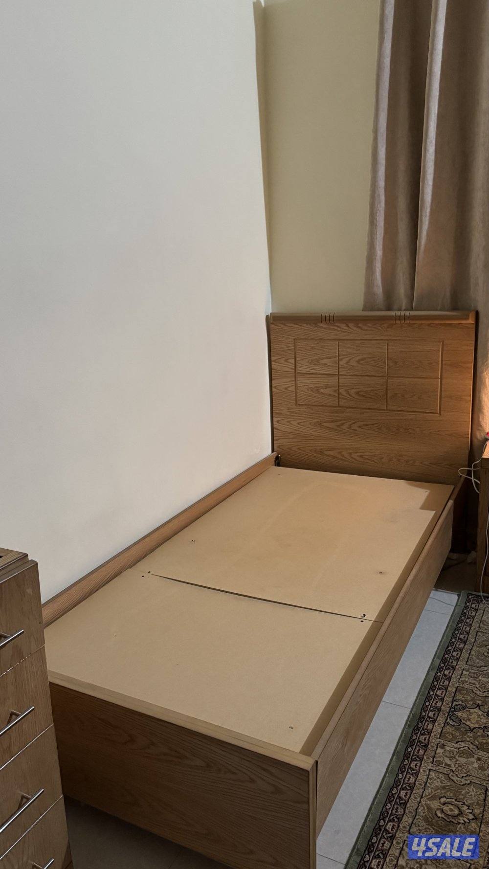 للبيع غرفة نوم كامله في حالة جيدة1