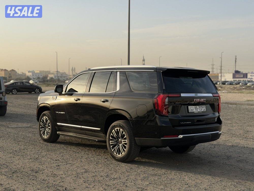 يوكن 2025 الفيشن دبل قير شبه اصفار1